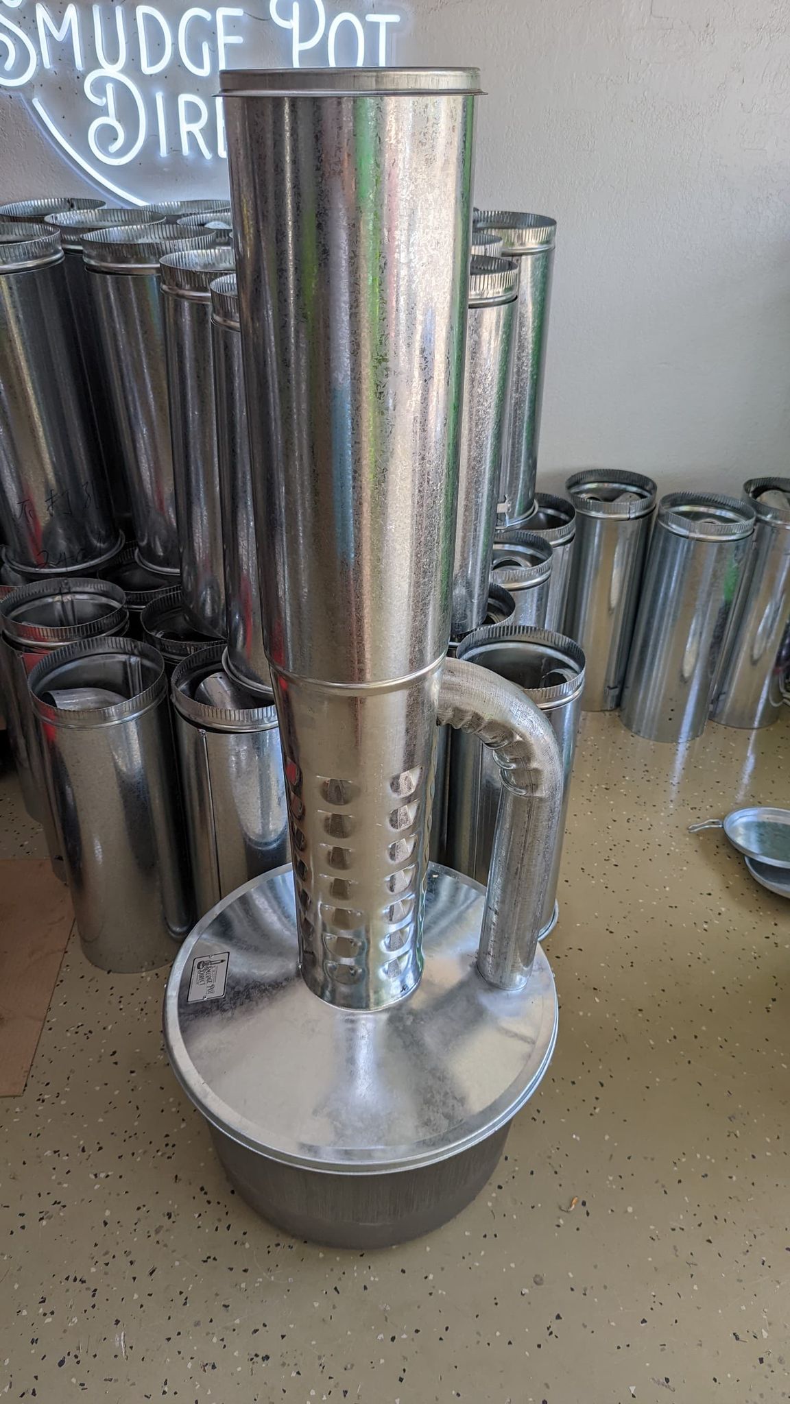 Scratch and Dent Smudge Pot Outdoor Heater